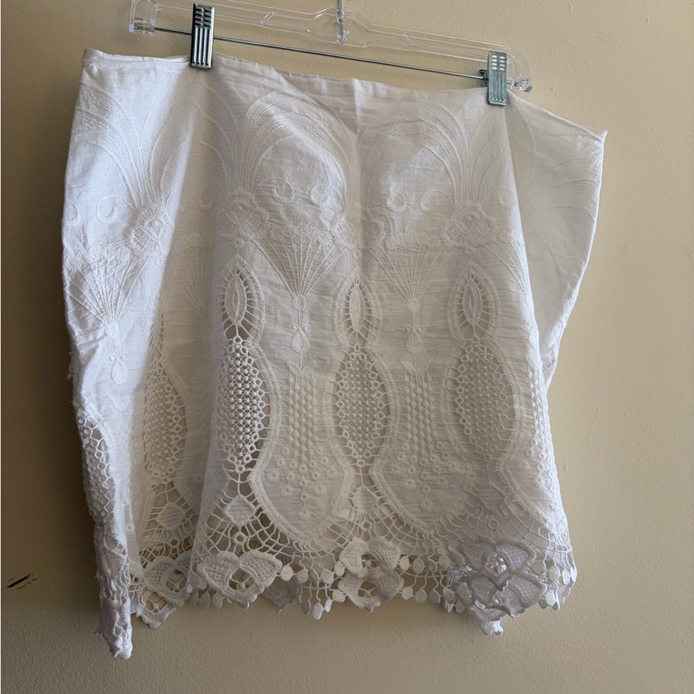 Tularosa White Lace Mini Skirt